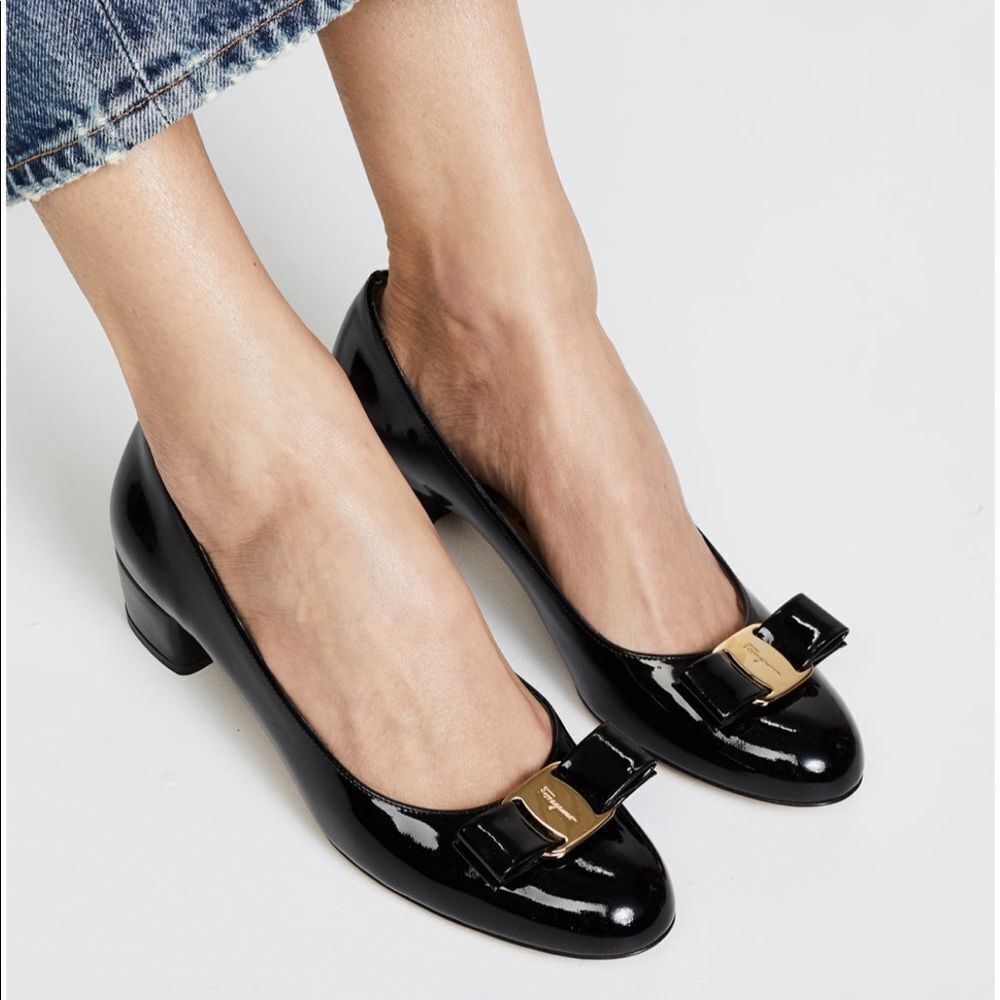 Salvatore Ferragamo Women’s Heel With Bow Shiny Black Patent Leather Size: 8.5‌ - Picture 3 of 15